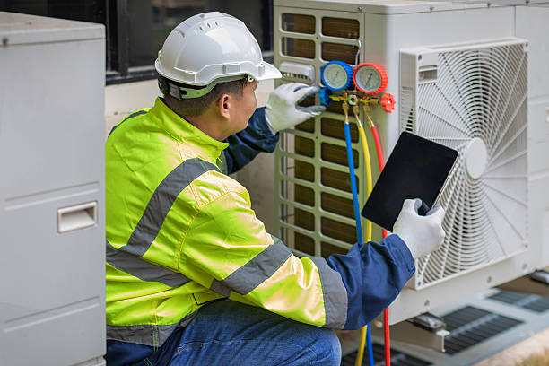 Professional Hvac technician working in Garwood, NJ